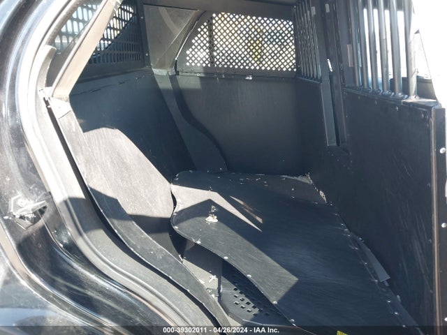 Ford Utility Police Interceptor 2016 1FM5K8AR2GGB53911 Image 8