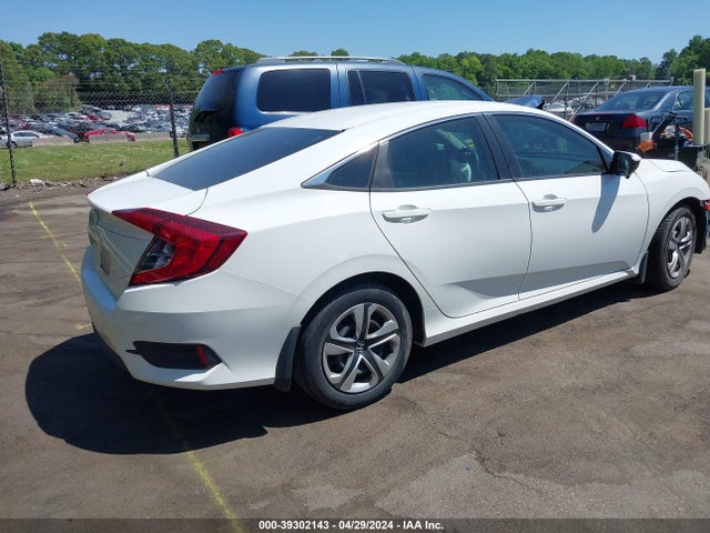 Honda Civic Lx 2018 2HGFC2F55JH541303 Image 4