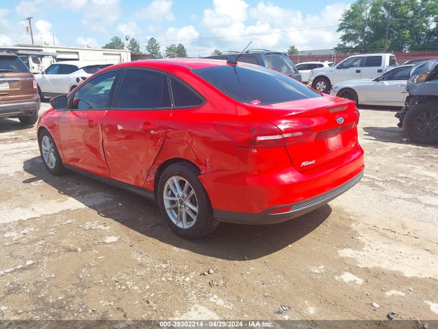 Ford FOCUS SE 2017 1FADP3F20HL214123 Image 3