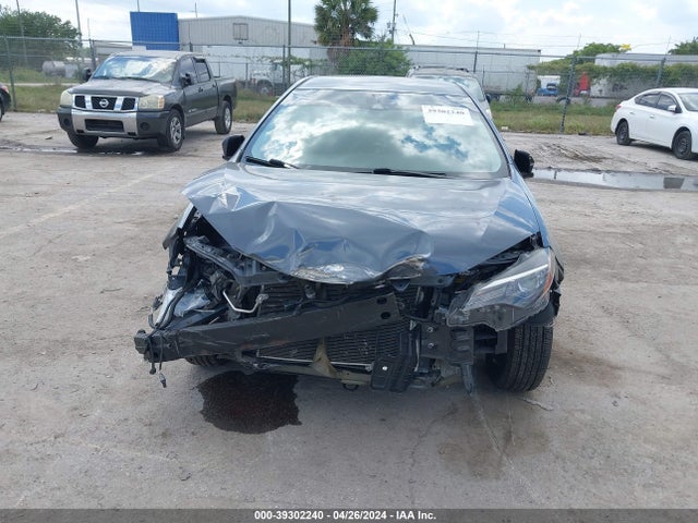 Toyota COROLLA L 2018 2T1BURHE7JC967424 Image 6