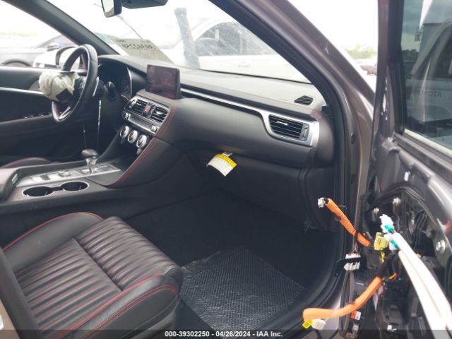 KMTG54TE7NU088318 Genesis G70 3.3t Awd