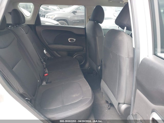 KIA Soul 2018 KNDJN2A20J7558327 Image 8