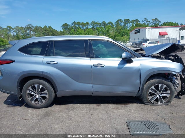 Toyota Highlander Xle 2021 5TDGZRAH9MS064876 Image 14