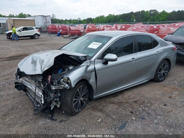 4T1B11HK1JU573562 Toyota CAMRY SE