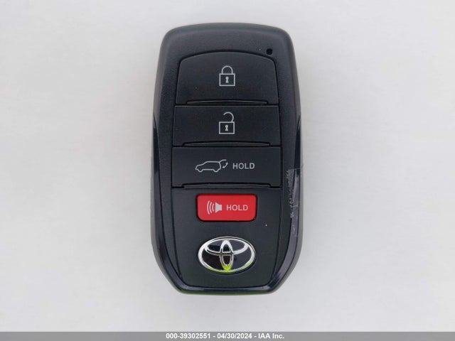 Toyota Grand Highlander Limited 2024 5TDAAAB50RS046437 Image 11