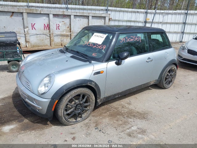 2003 MINI COOPER WMWRC334X3TJ51880 Photo 1