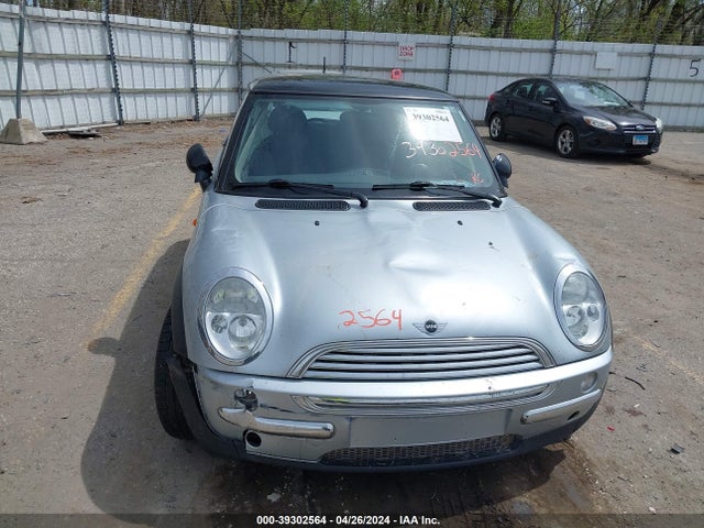 2003 MINI COOPER WMWRC334X3TJ51880 Photo 5