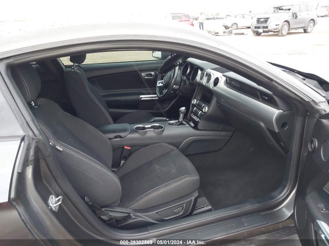 Ford Mustang Ecoboost Fastback 2020 1FA6P8THXL5188982 Image 5