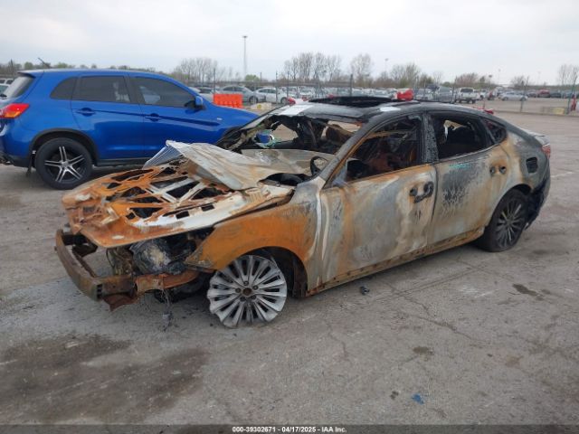 KNALC4J18H5036467 KIA Cadenza Premium
