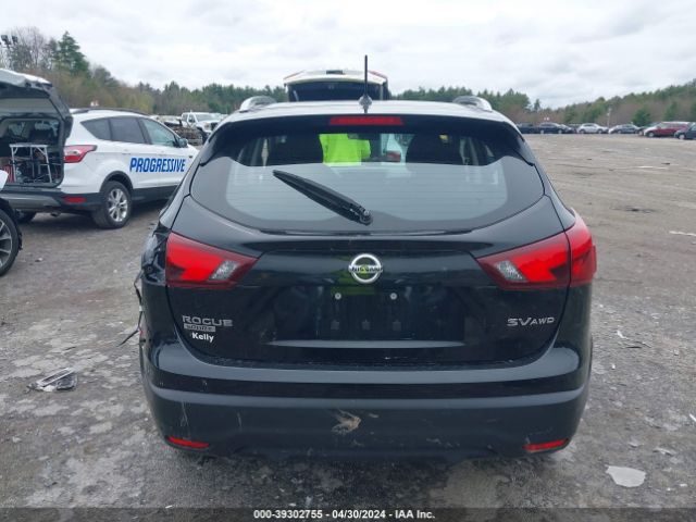 JN1BJ1CR3JW252980 Nissan Rogue Sport Sv