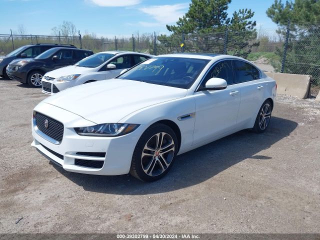 SAJAJ4BV9HA959499 Jaguar Xe 35t Premium