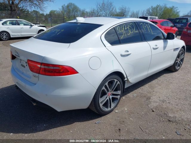 SAJAJ4BV9HA959499 Jaguar Xe 35t Premium