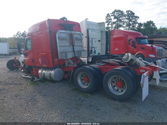 2015 Freightliner Cascadia 113 მანქანა იყიდება აუქციონზე, vin: 1FUJGHDV8FLGE8625, აუქციონის ნომერი: 39302850
