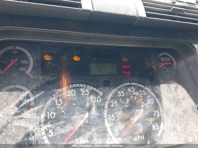 2015 Freightliner Cascadia 113 მანქანა იყიდება აუქციონზე, vin: 1FUJGHDV8FLGE8625, აუქციონის ნომერი: 39302850