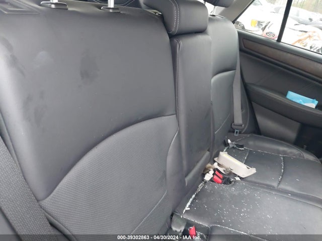 Subaru Outback 2.5i Limited 2018 4S4BSANCXJ3310020 Image 8