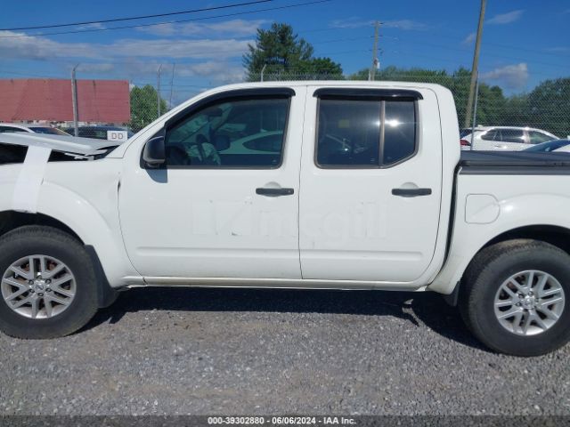 1N6AD0EV4JN701297 Nissan Frontier Sv