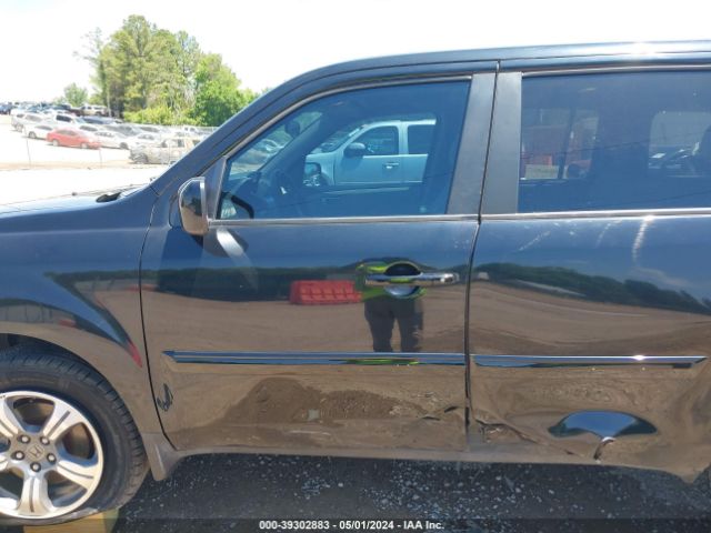 5FNYF3H39FB031646 Honda PILOT SE
