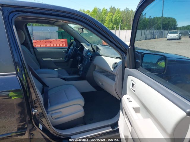 5FNYF3H39FB031646 Honda PILOT SE