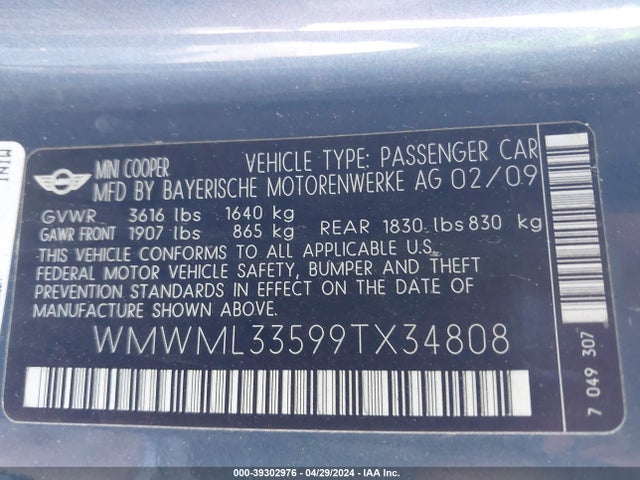 2009 MINI COOPER CLUBMAN WMWML33599TX34808 Photo 8