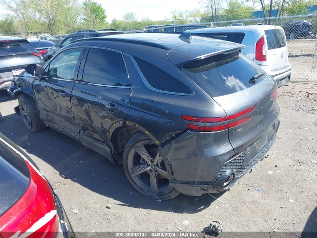 Genesis Gv70 2.5t Awd 2022 KMUMADTB7NU057781 Image 3