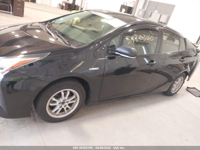 Toyota Prius Two Eco 2017 JTDKARFU5H3043733 Image 14