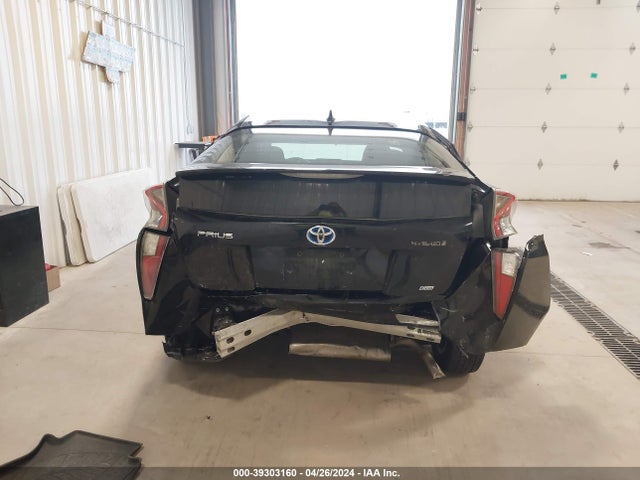 Toyota Prius Two Eco 2017 JTDKARFU5H3043733 Image 16