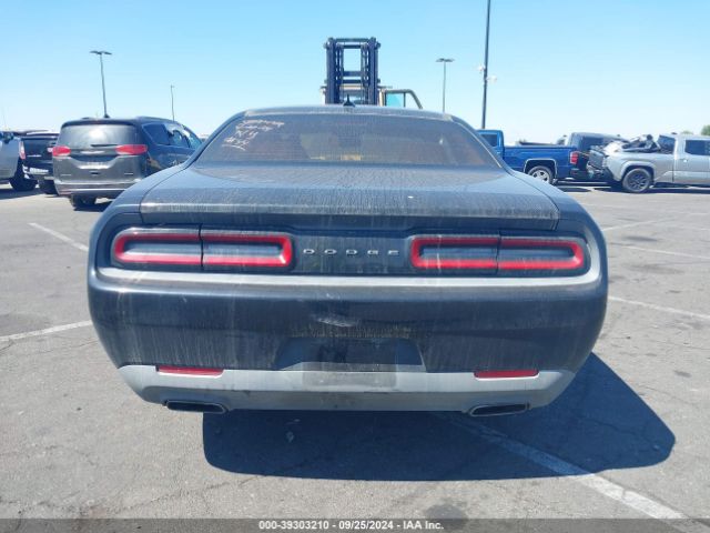 2C3CDZAG8FH884862 Dodge Challenger Sxt