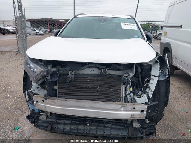 Toyota RAV4 LE 2020 2T3H1RFV7LW071042 Image 13