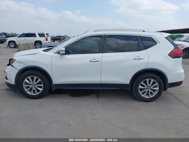 Nissan ROGUE SV 2017 JN8AT2MT4HW144093 Image 14