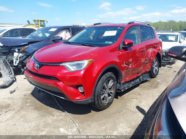 Toyota Rav4 Xle 2016 JTMRFREV8GJ080568 Image 2