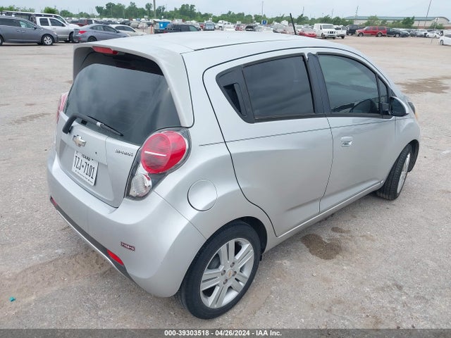 Chevrolet Spark 1lt Cvt 2015 KL8CD6S99FC741649 Image 4
