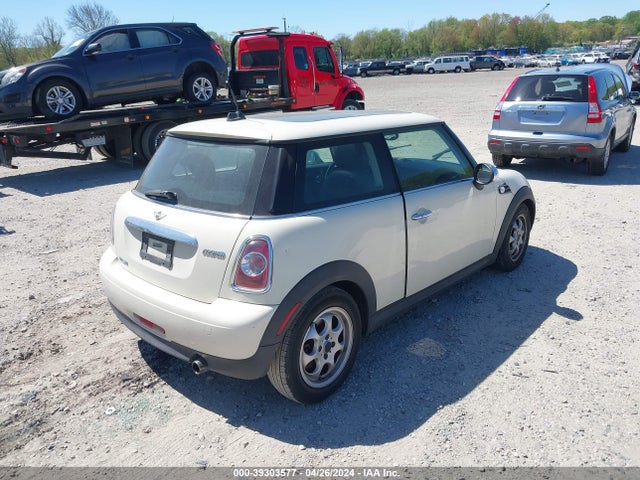 2012 MINI COOPER WMWSU3C51CT185343 Photo 3