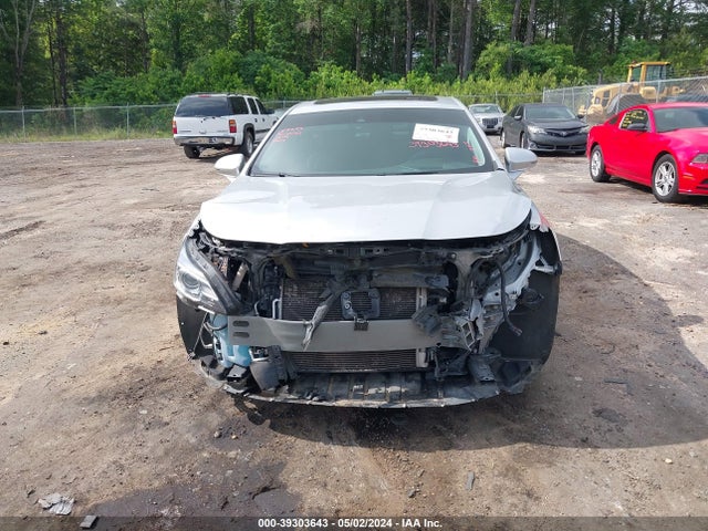 1G4ZR5SSXJU136277 Buick Lacrosse Premium