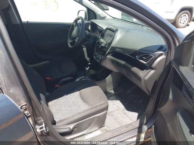 KL8CD6SA9NC018988 Chevrolet SPARK 1LT