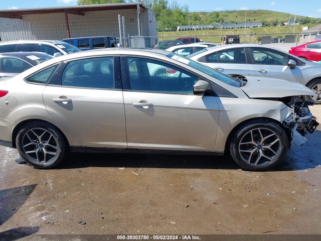 Ford FOCUS SEL 2017 1FADP3H20HL312811 Image 14