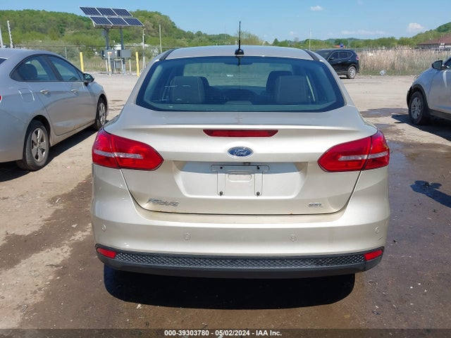 Ford FOCUS SEL 2017 1FADP3H20HL312811 Image 17