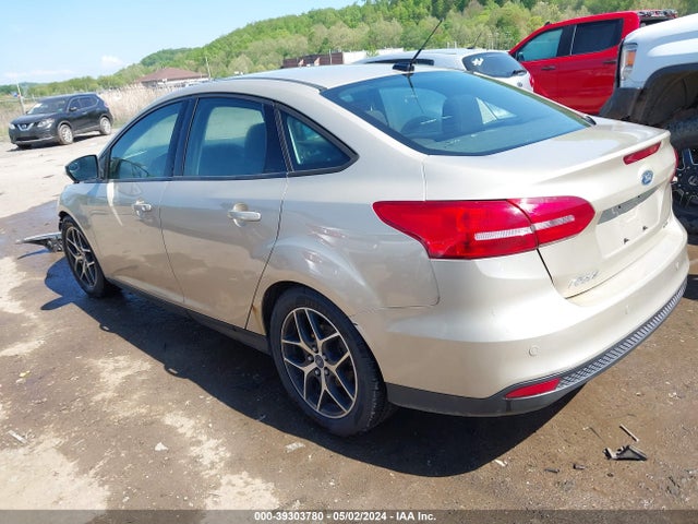 Ford FOCUS SEL 2017 1FADP3H20HL312811 Image 3