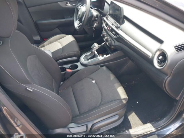 3KPF24AD5ME303429 KIA FORTE FE