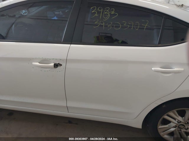 Hyundai ELANTRA SEL 2019 5NPD84LF2KH427462 Image 14