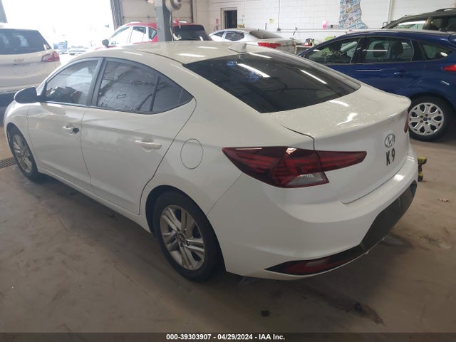 Hyundai ELANTRA SEL 2019 5NPD84LF2KH427462 Image 3