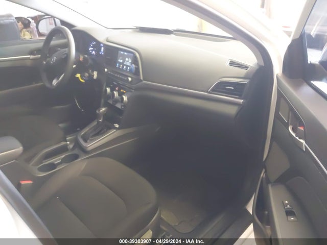Hyundai ELANTRA SEL 2019 5NPD84LF2KH427462 Image 5