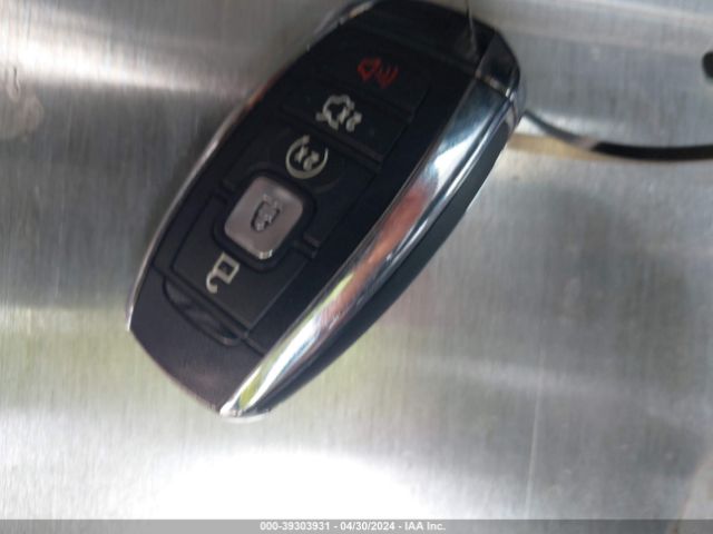 2LMPJ6LR8JBL14374 Lincoln Mkx Reserve