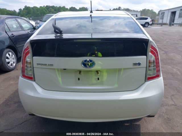 JTDKN3DU0F0416910 Toyota Prius Two