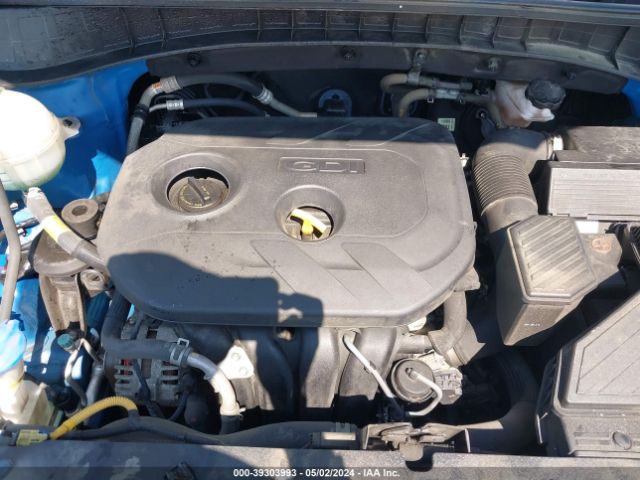 2017 HYUNDAI TUCSON KM8J33A4XHU585992 Photo 9