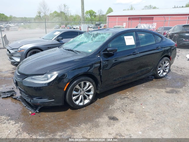 Chrysler 200 S 2015 1C3CCCDG0FN690796 Image 2