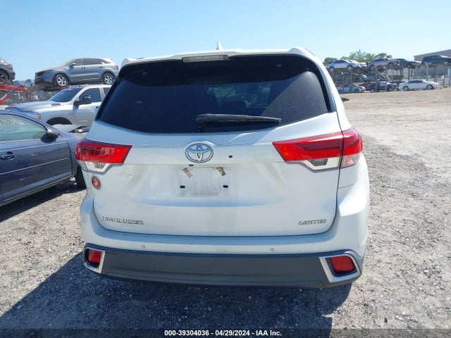 Toyota Highlander Limited 2019 5TDYZRFH1KS315321 Image 16