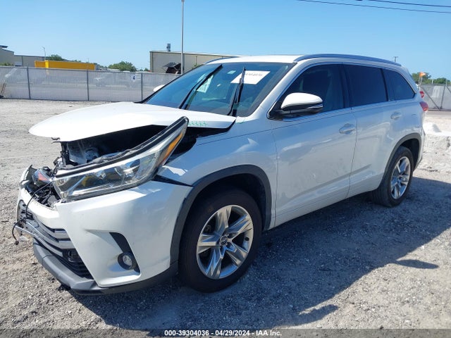 Toyota Highlander Limited 2019 5TDYZRFH1KS315321 Image 2