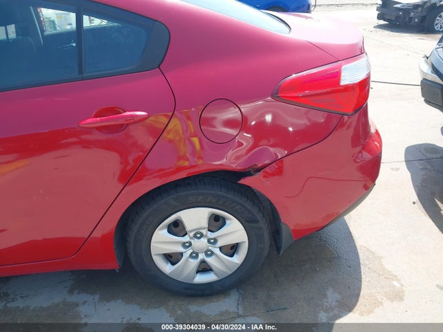 KIA FORTE LX 2016 KNAFK4A63G5565965 Image 18