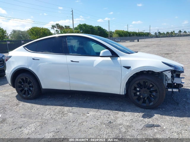 5YJYGDEE7LF058591 Tesla Model Y Long Range Dual Motor All-wheel Drive