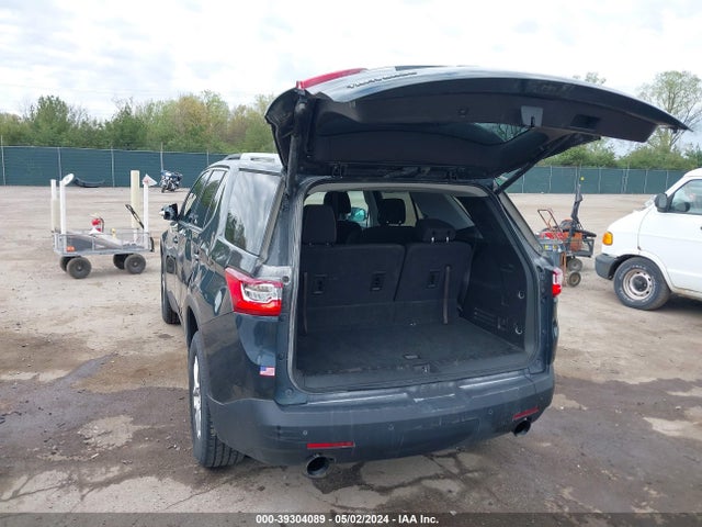 Chevrolet Traverse 1lt 2018 1GNERGKW2JJ142441 Image 3